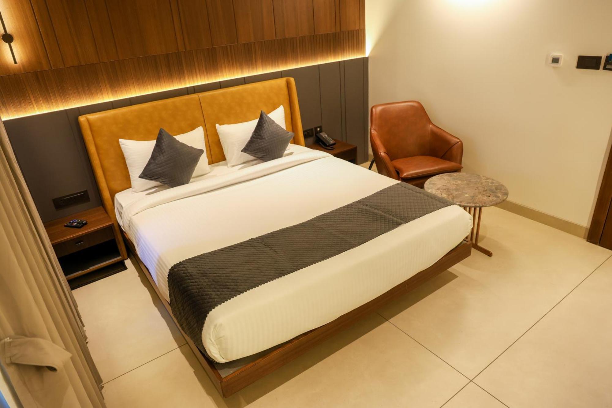 Raga - A Boutique Hotel Belgaum Exterior foto